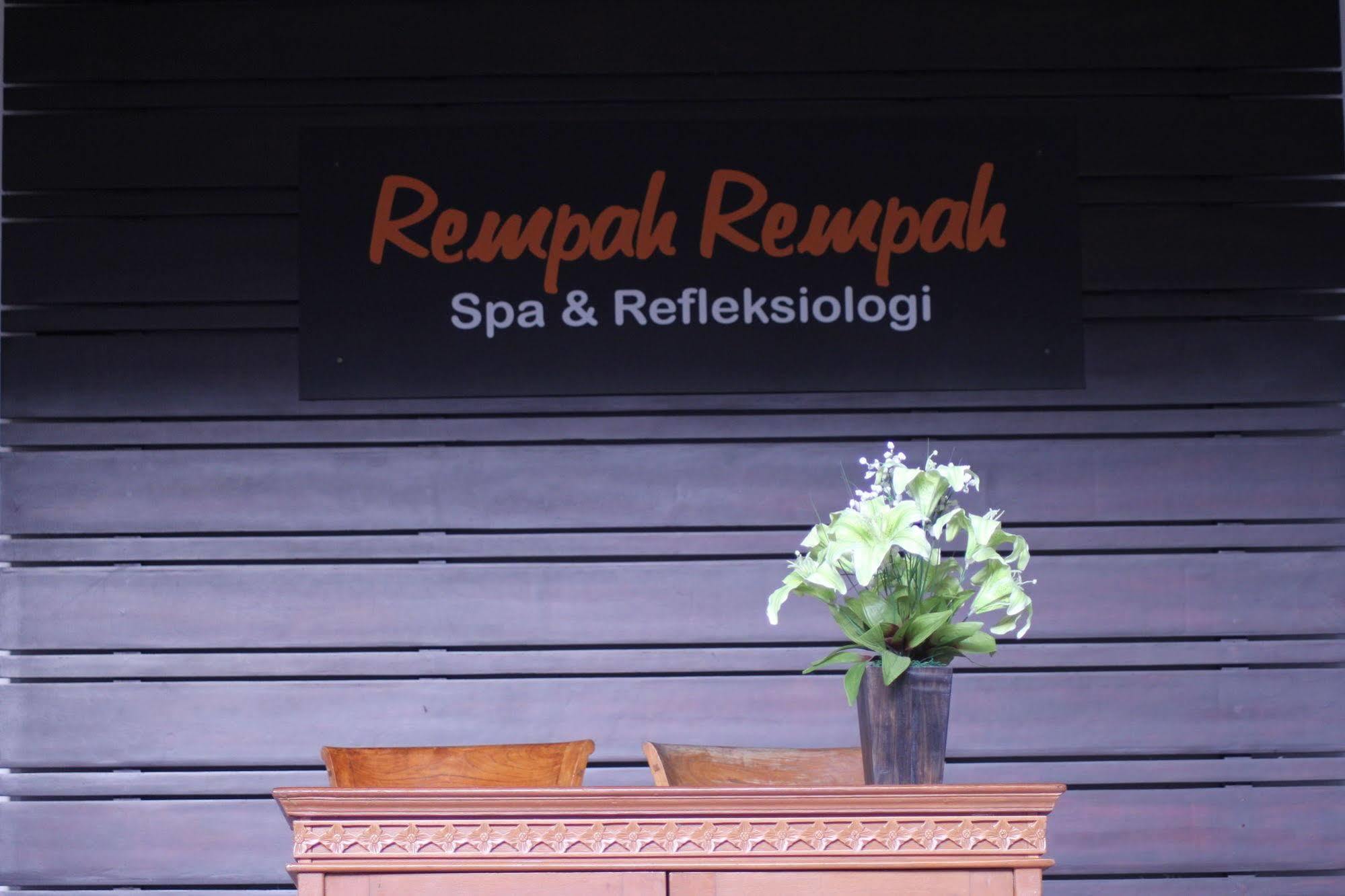 Simpang Inn Hotel Legian  Exterior photo